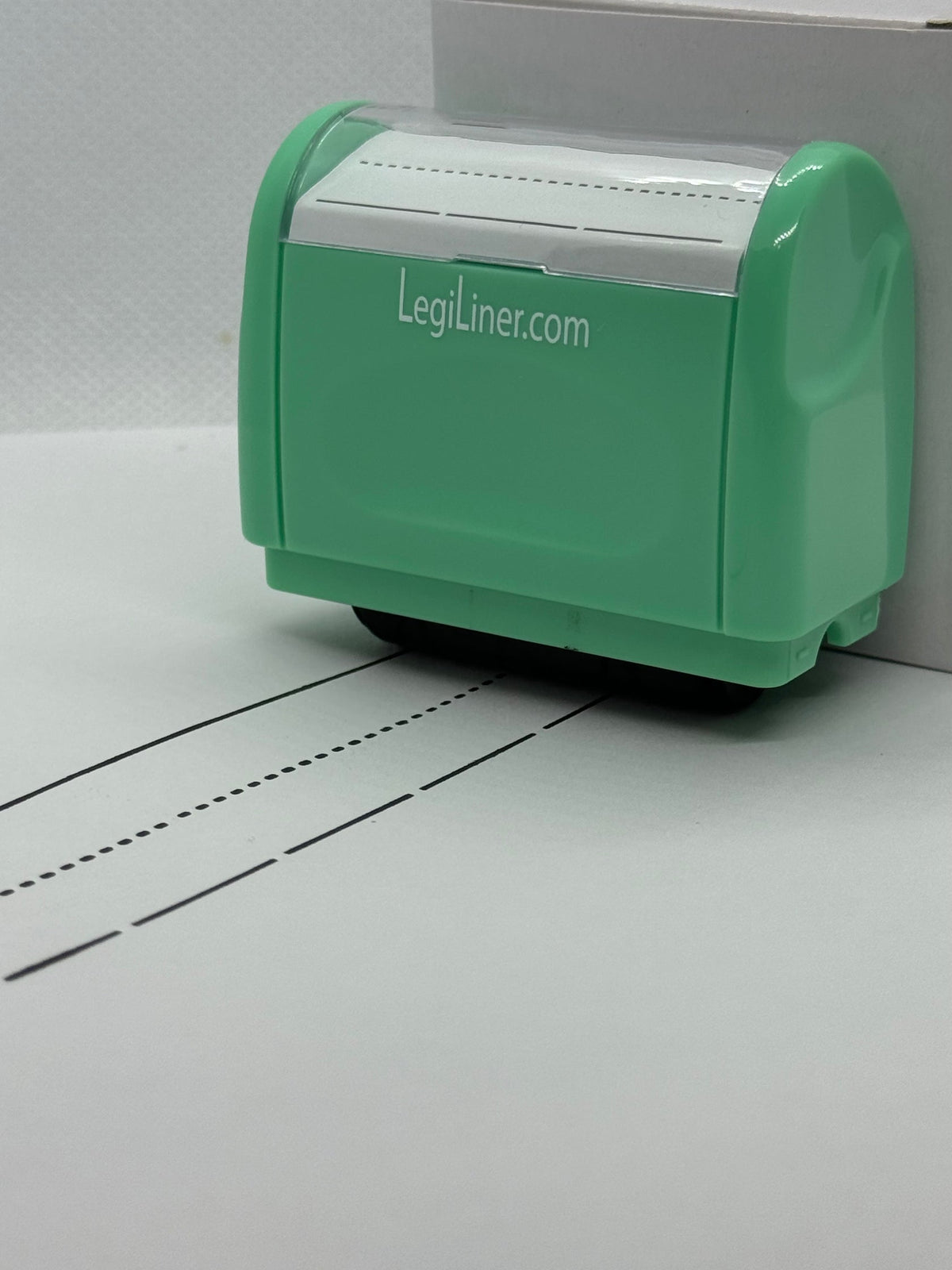 LegiLiner “Spaces” Self-Inking Teacher Stamp - 25mm Dashed Spaced Handwriting Line Roller